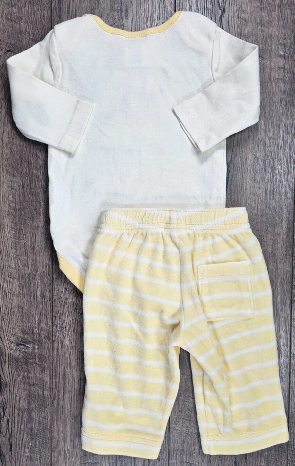 Ropa para bebé niño Gymboree 3-6 meses 2 piezas en la selva conjunto de jirafa Foto 4 de 4