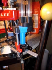 LEE Six Pack Pro Universal Case Feeder W/5 Case Size Adapters-No More Adjusting