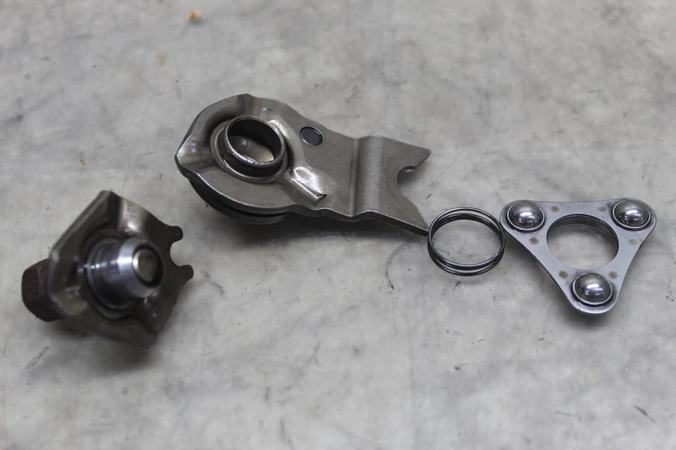 1995-2003 Honda Fourtrax Foreman 400 Oem Clutch Release Cam Lifter Assembly - Image 3 of 4