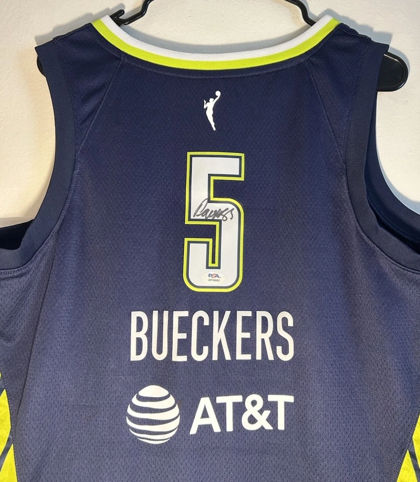 Paige Bueckers Signed Dallas Wings WNBA Nike Jersey Autograph UConn PSA/DNA COA - Image 2 of 4