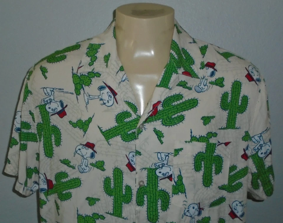 Peanuts Snoopy Desert Scene Button-Front Hawaiian Shirt Men XL - Image 3 of 4