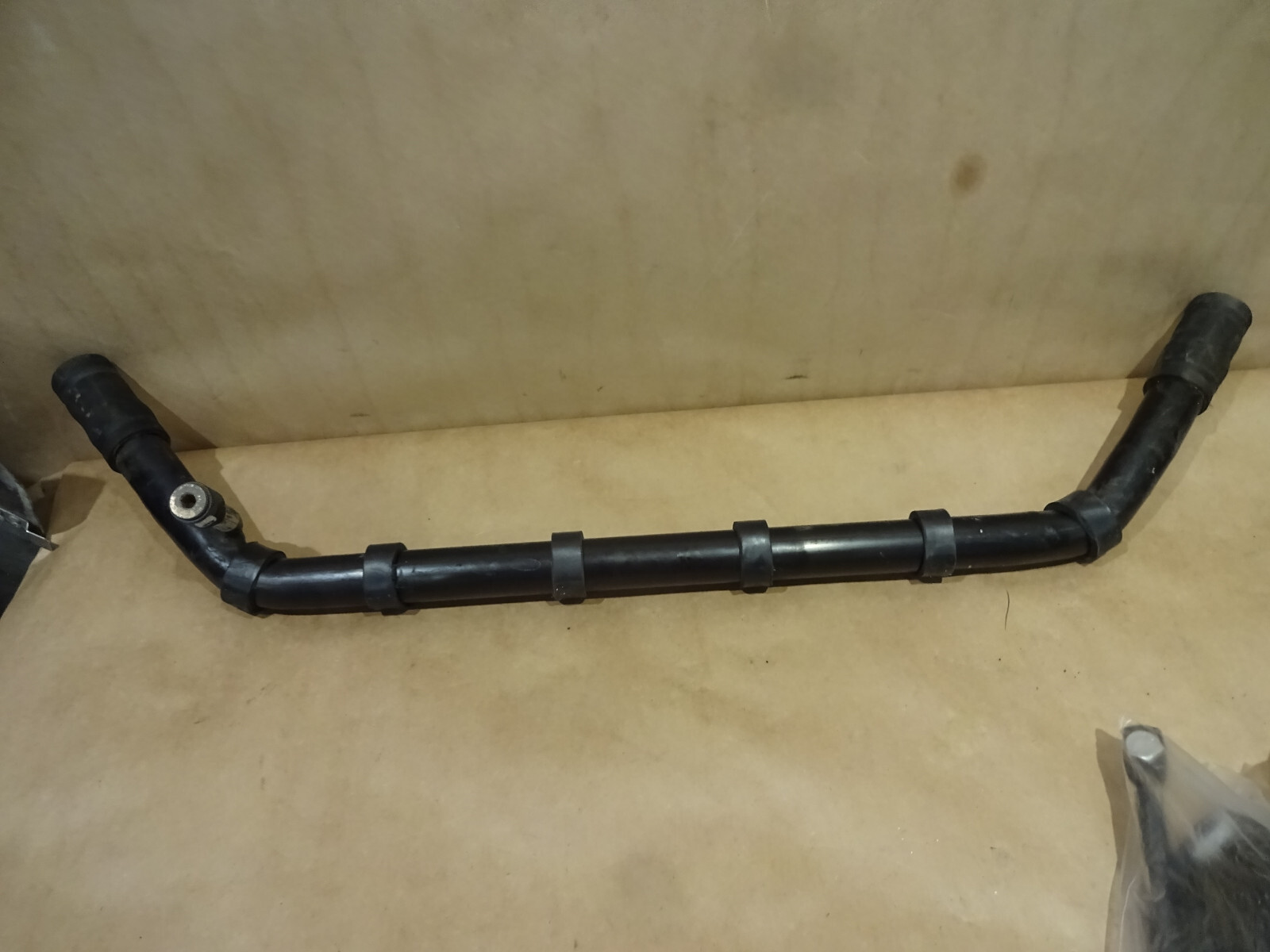 Ferrari 360 - Fuel Tanks Connection Pipe - P/N 184645