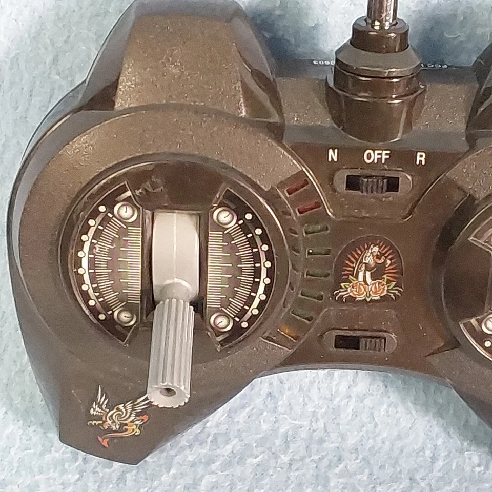 World Tech Toys ED HARDY Indoor/Outdoor Flying Gyrotor Remote Only  - Image 3 of 4