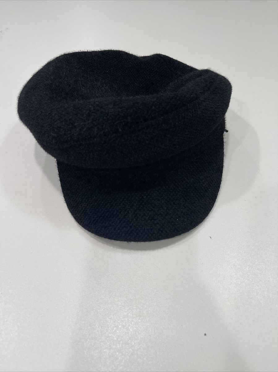 Black Fuzzy Beret Hat I Am- Women main image 4