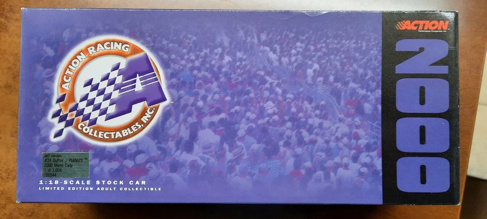 CHEVROLET Montecarlo Peanuts Gordon NASCAR - Action 1/18 - Immagine 3 di 4