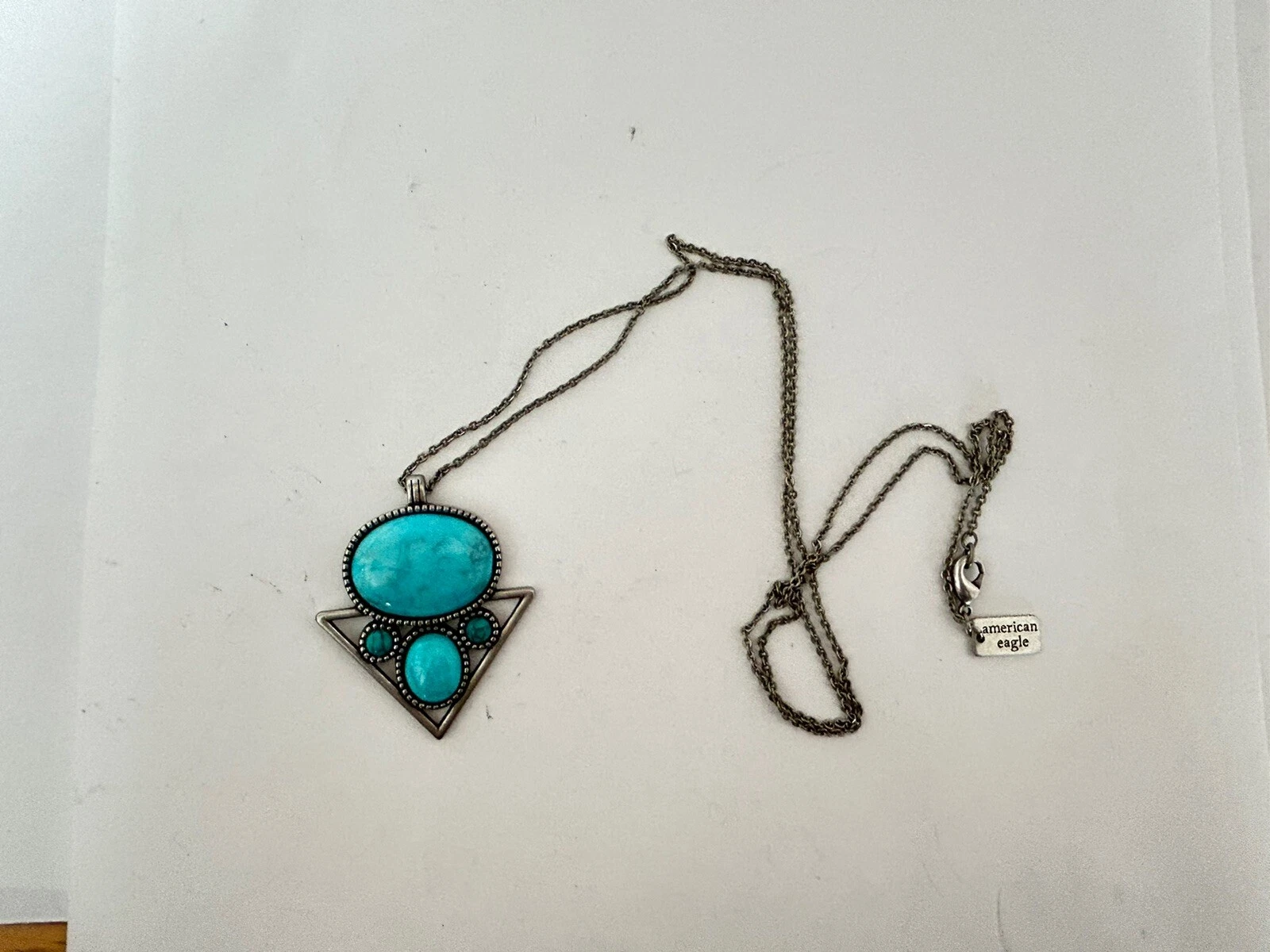 Gorgeous American Eagle Silvertone Blue Faux Turquoise Pendant 28" Necklace B12