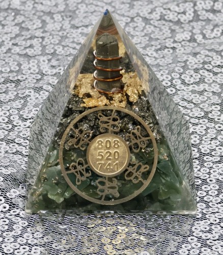 Pyrite & Green Jade Pyramid For Retrieve Money Fortune Wealth Success Zibu Code - Picture 3 of 13