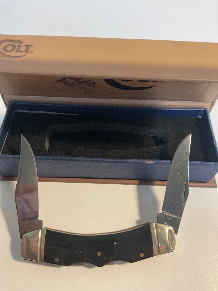 Colt CT318 Titanium Pocket Knife Brass Bolsters Folding Trapper Used - Image 4 of 4