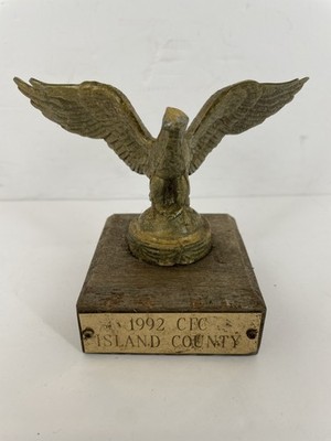 Vintage 1992 CFC Island County Eagle Trophy Award Figurine Statue 4.5'' Tall