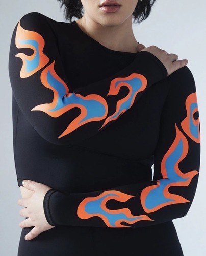 ¡¡NUEVO!!️SAVAGE x FENTY⚡️Talla Extra Pequeña Estampado Llama Atletismo Gimnasio Ejercicio NUEVO CON ETIQUETAS XS - Imagen 2 de 10