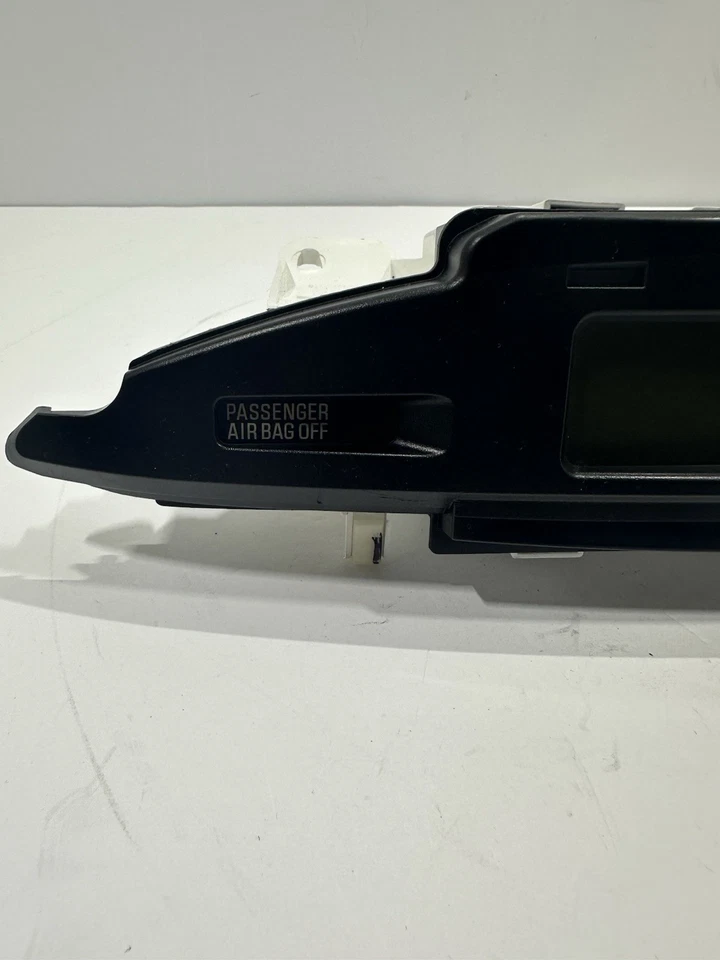 Reloj montado en el tablero central Mitsubishi Eclipse 2006-2012 8750A107 66407-280A OEM Foto 2 de 4