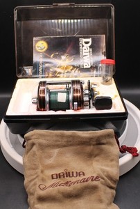 Daiwa Millionaire 5H Hi-Speed Round Baitcast Reel 2BB Right Star Drag Case