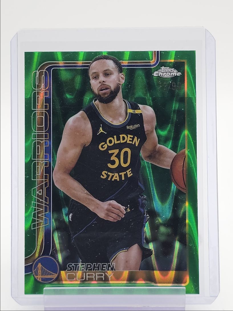 STEPHEN CURRY 2025-26 TOPPS CHROME GREEN RAYWAVE REFRACTOR #201 /99 Q4673