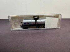 Model Power N Scale Train 3457 Chemical Tank Car MOBIL OIL GATX 42200
