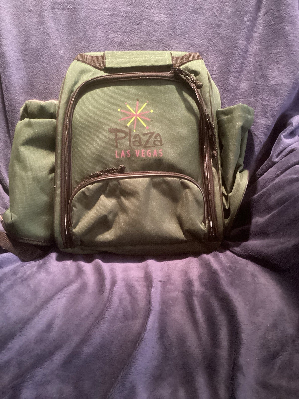 Vintage Unused Plaza Las Vegas Backpack Picnic Cooler Set for 2-image