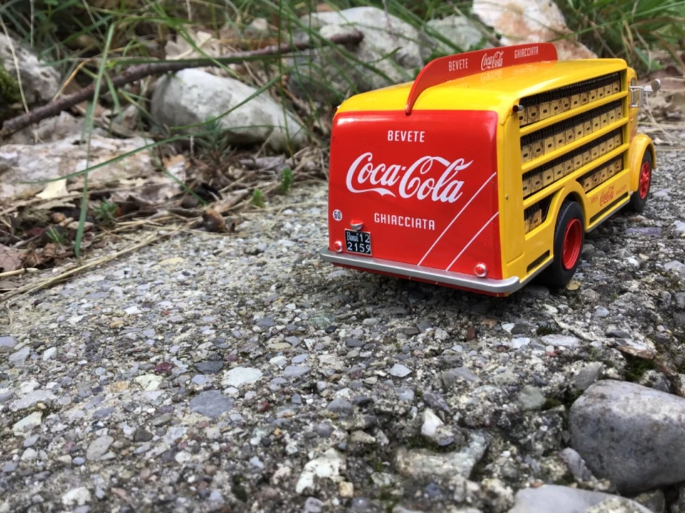 Camion d'Epoca Vintage Truck Bianchi Civis Coca Cola Die Cast Model 1/43 - Immagine 4 di 4