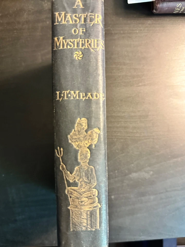 A Master of Mysteries L.T. MEADE Collectors Book RARE (London UK) 1920's era - Image 2 of 4