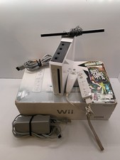Nintendo Wii (RVL-001) White Console Bundle T...