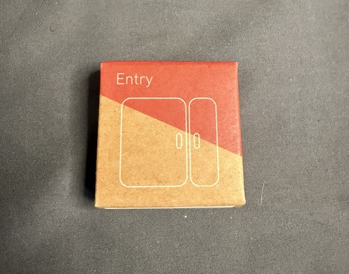 SimpliSafe Door Entry Sensor ES3 – New In Box - Picture 1 of 2