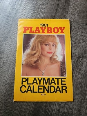 PLAYBOY PLAYMATE DESK CALENDAR IN MINT UNUSED CONDITION -25 C