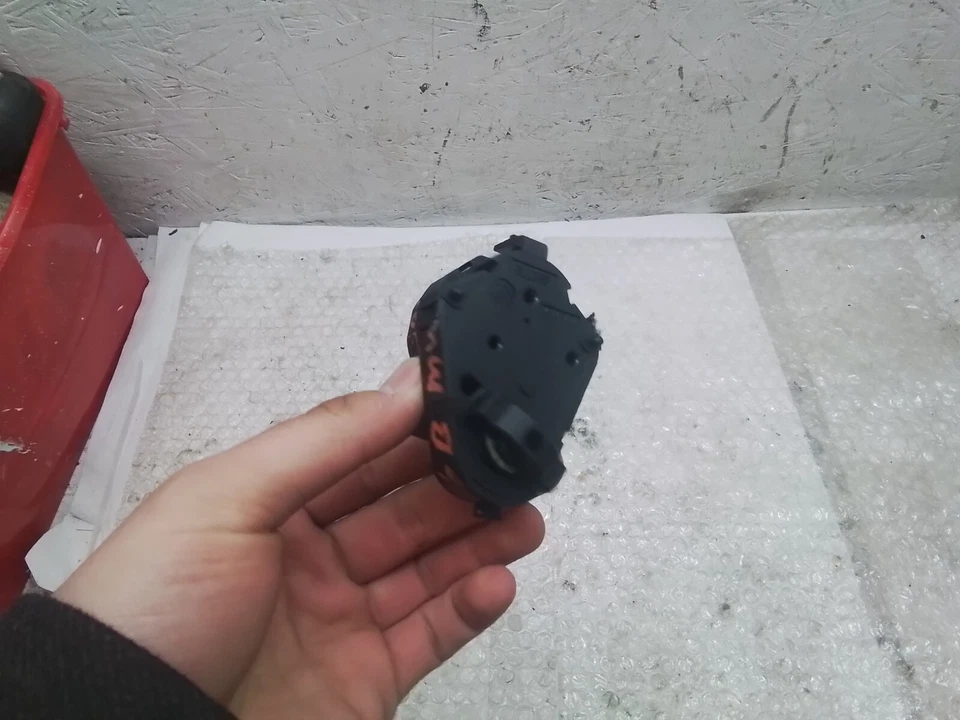 BMW 530 Xi 2006-2010 HVAC Servo Flap Air Motor Actuator 6 942 989 #P-39K — 第 3/4 张图片