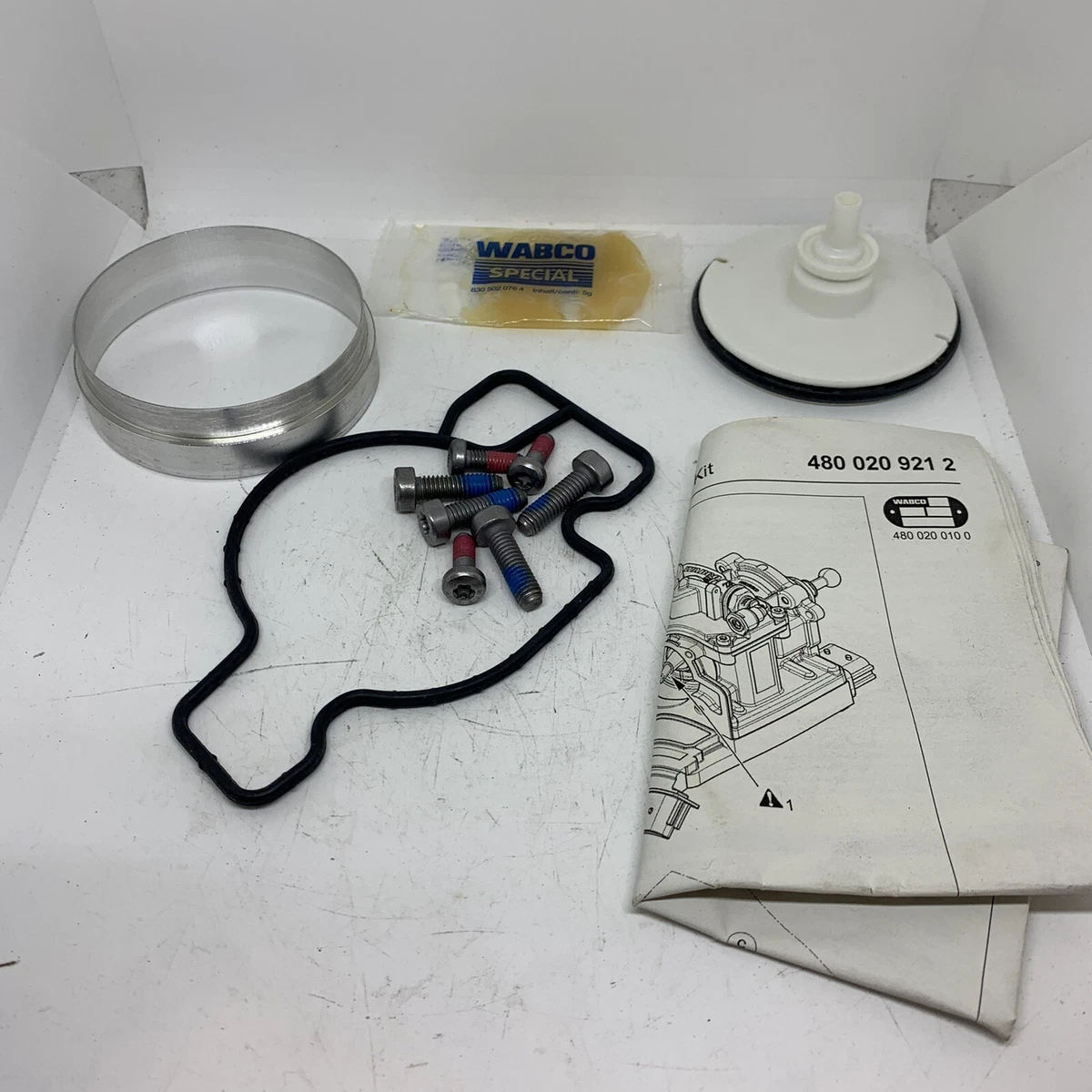 Genuine Iveco Service Kit 500055003 | eBay 