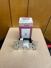 *** Lot of 3 *** Lutron AYLV-600P-WH 600 watt dimmer - White