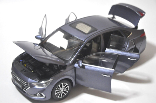 Beijing Hyundai Celesta 2017 model car in Blue 1/18 - Picture 3 of 8