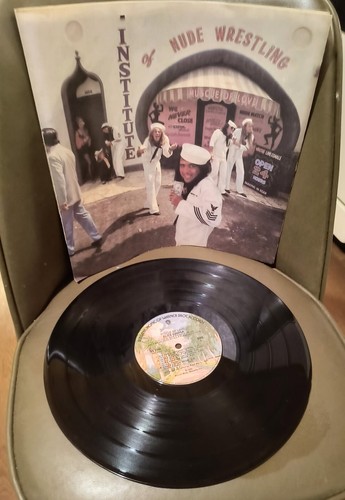 ALICE COOPER Nude Muscle of Love LP Vinyl RARE POSTER & Inner sleeve only NICE!!