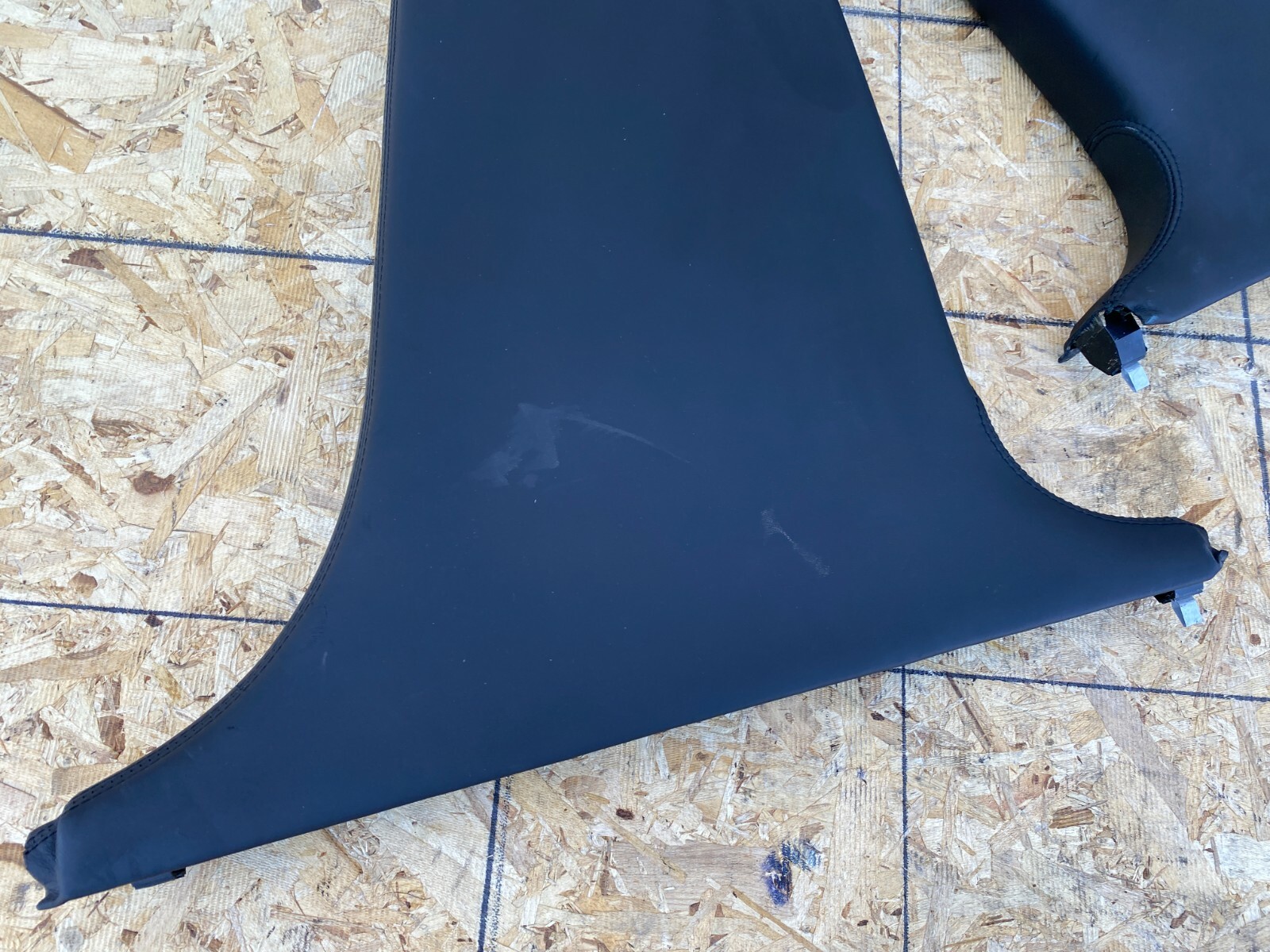 B PILLAR LEFT RIGHT COVER BLACK SET BENTLEY CONTINENTAL FLYING SPUR (06-12) OEM