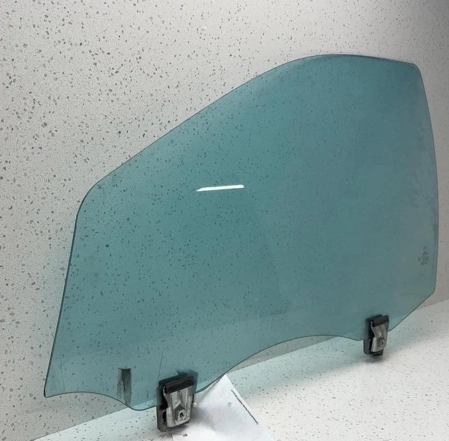 04 05 06 07 MERCEDES C-CLASS Front Door Glass/window Mercedes-Benz Left Foto 2 de 4