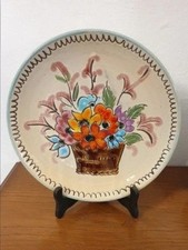 Assiette décorative vintage 26 cm - Panier de fleurs vibrant - Tournée et peinte