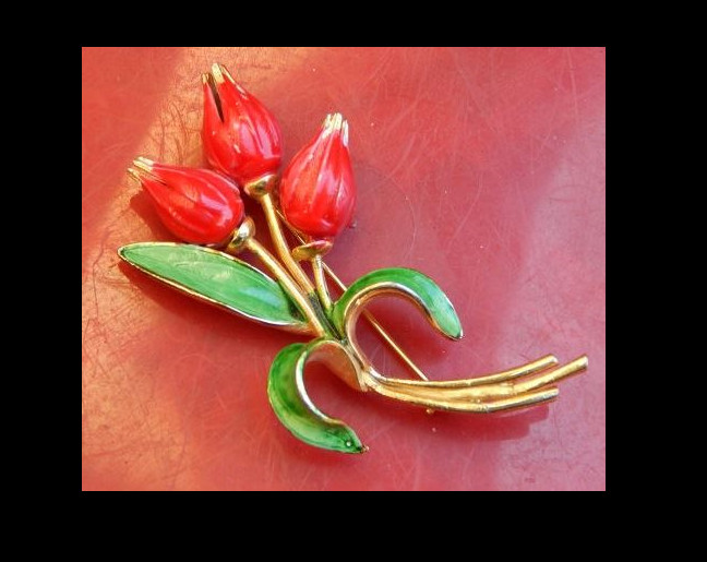 VINTAGE TULIPS BROOCH PIN