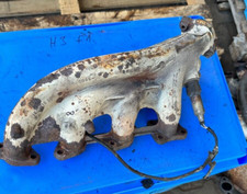 Mercedes W201 190 W124 M102 Abgaskrümmer Auspuffkrümmer 1021426301  mit RISS