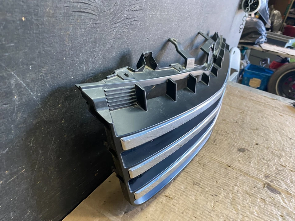 Parrilla superior parachoques delantero Kia Borrego 2008 a 2012 O6268 OEM DG Foto 3 de 4