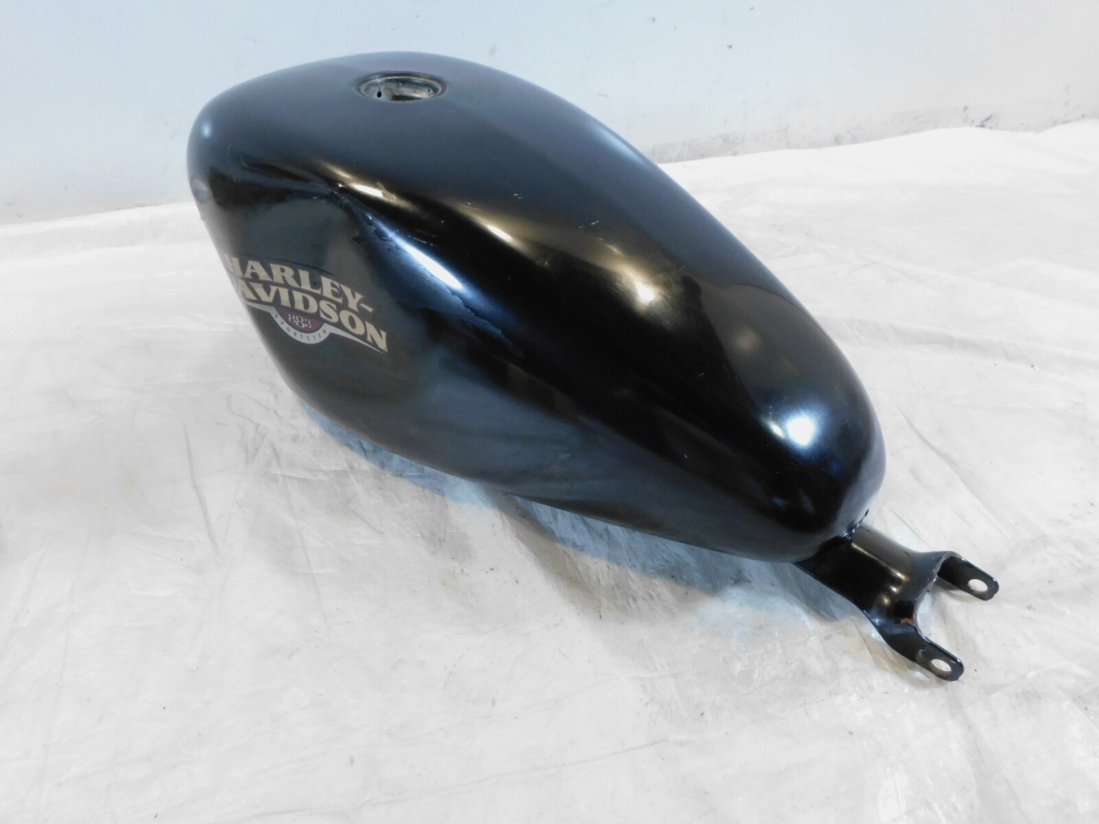 harley davidson sportster 883 tank capacity