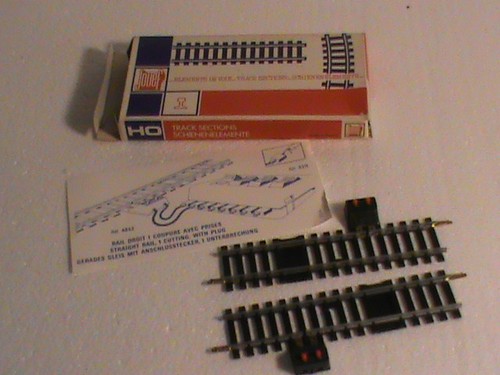 boite 2 railsHO JOUEF 04 485200/2 RAILS A UNE COUPURE/ NEUF  | Condition: Neuf