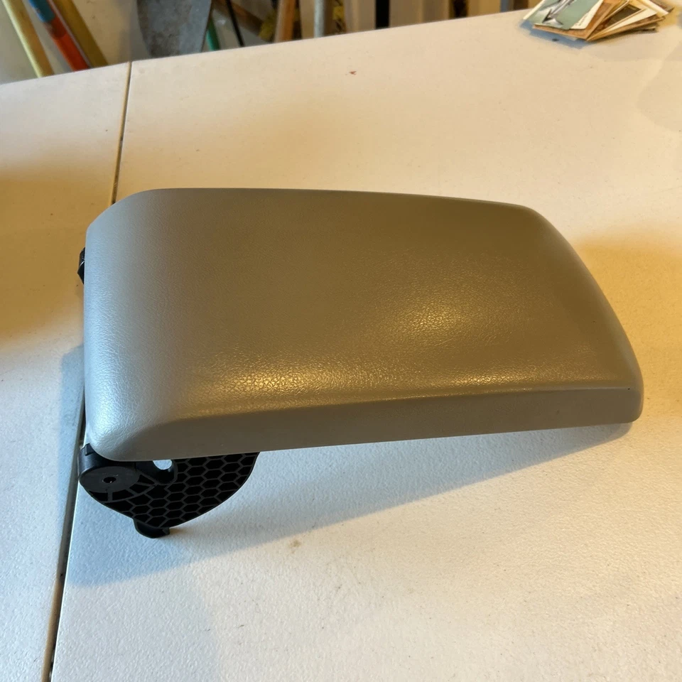 Toyota Camry 2012-2017 consola central deslizante tapa reposabrazos gris OEM Foto 3 de 4