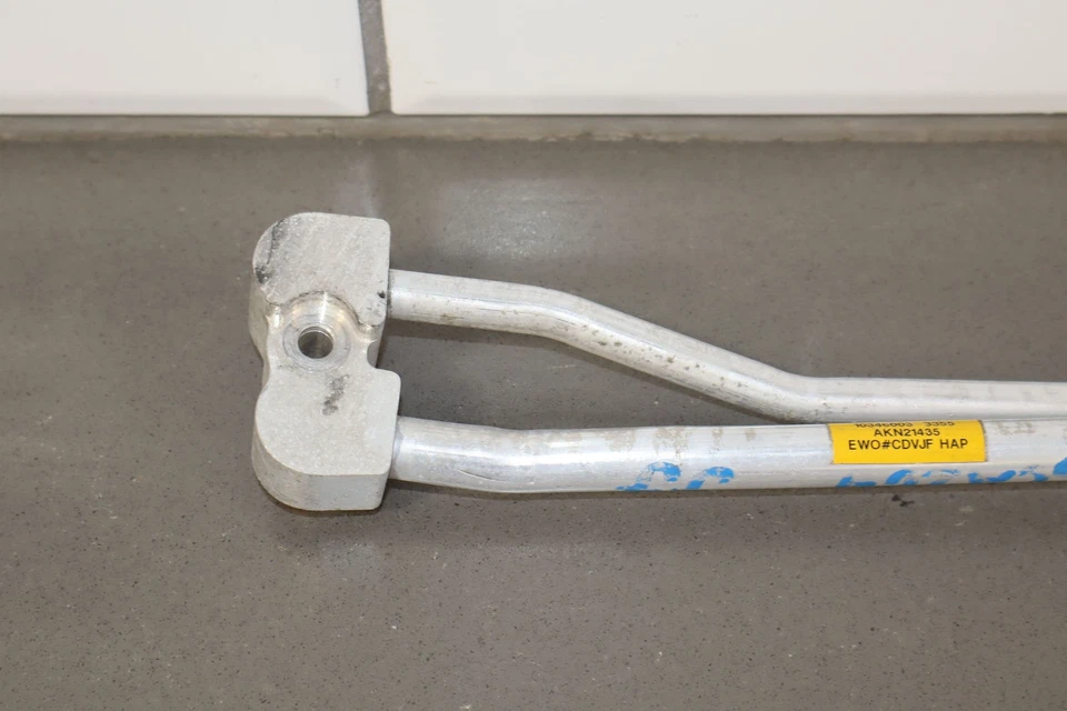 06-09 Cadillac XLR-V Set of 3 Air Conditioning AC Refrigerant Hoses Lines - Image 3 of 4