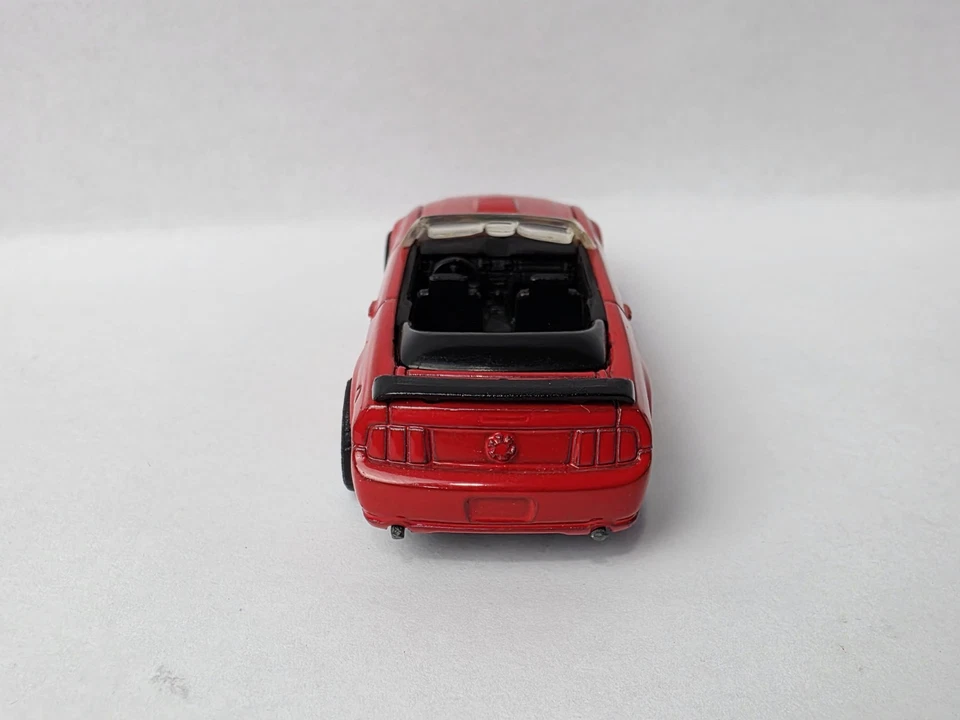 JOHNNY LIGHTNING 2006 MUSTANG GT CONVERTIBLE RED TEST SHOT SAMPLE VERY NICE!!!!! - Image 3 of 4