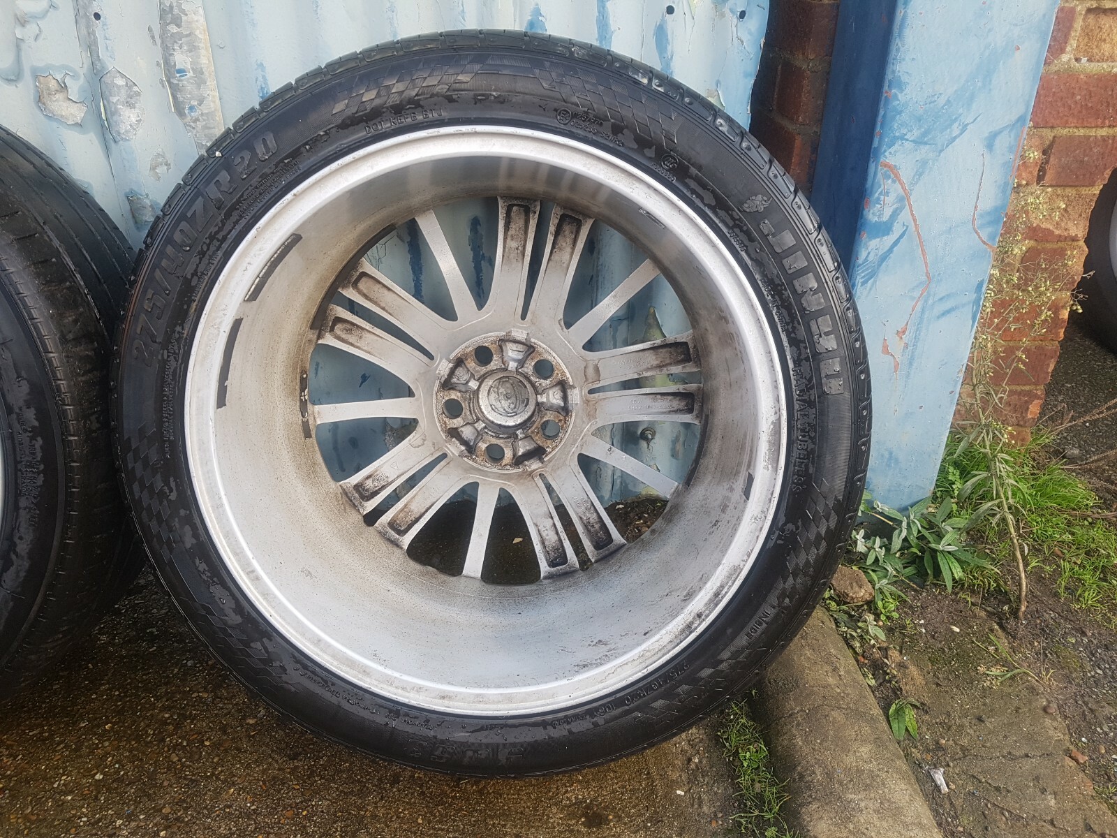 LAND ROVER RANGE ROVER ALLOY WHEELS WITH TYRES 275/40/R20 9H32-1007-AAW ...