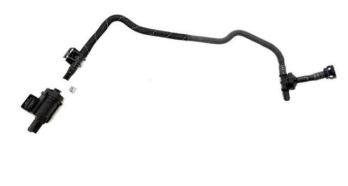 Porsche Macan 95B Cayenne E3 9YA 9Y0 Intake Manifold Fuel Breather Line - Picture 2 of 9
