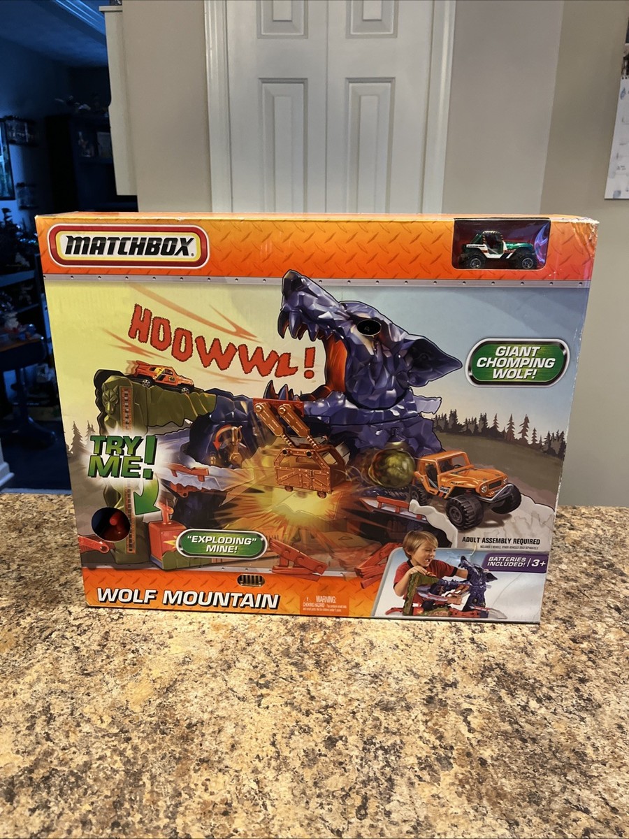 Mattel R1270 Matchbox Wolf Mountain Adventure Playset for sale