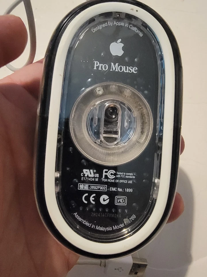 Apple Pro Mouse . Genuine OEM M5769 . Wired . Clear Black Vintage (2003) - Image 2 of 2