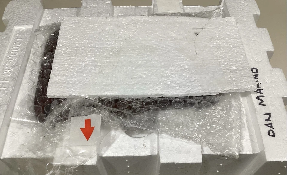 Danbury Mint Dan Marino NFL 公仔迈阿密海豚队雕像 — 第 2/4 张图片