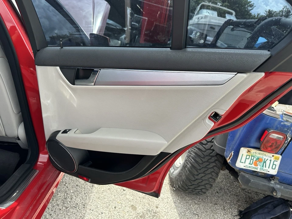 MERCEDES BENZ C350 C300 OEM 11 JUEGO DE 4 PANELES DE PUERTA LATERALES DELANTEROS Y TRASEROS Foto 3 de 4