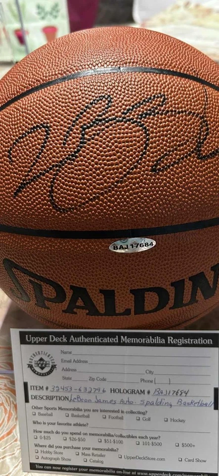 Lebron James Signed basketball Upper Deck Certified BAJ17684 - Image 3 of 4