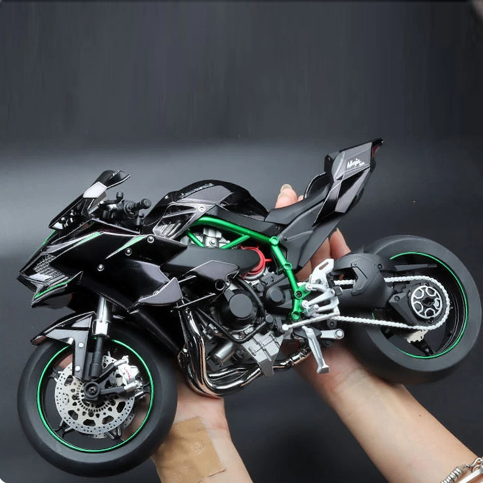 1:6 Kawasaki Ninja H2R Alloy Motorcycle Model w/ Key Start Smoke & Sound Effects - Image 4 of 4