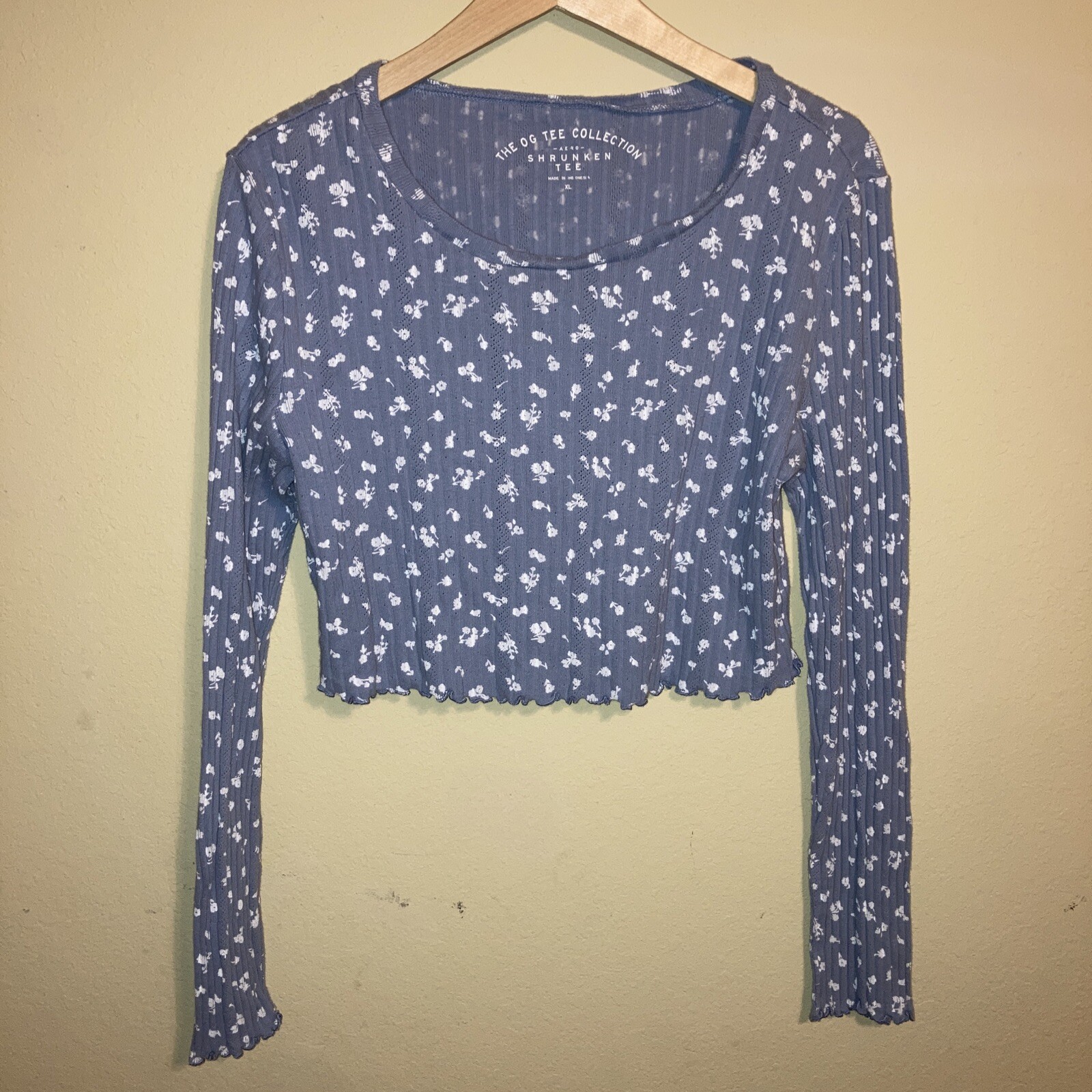 Aero Crop Top OG Shrunken Tee Cropped Womens XL Lettuce Hem Cotton Long Sleeve-image