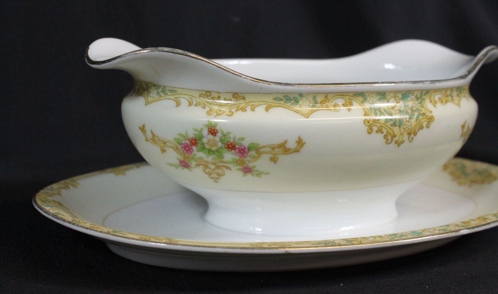 Vtg Noritake Gravy Boat Bowl Attached to Plate Floral M Japan Serving